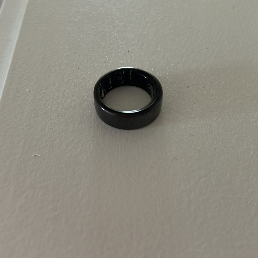 Oura Ring - Picture 4 of 5
